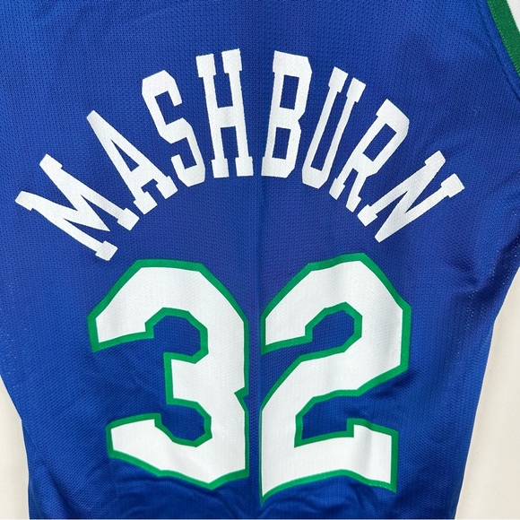 NBA Champion Dallas Mavericks Mashburn 32 Jersey - Picture 5 of 10